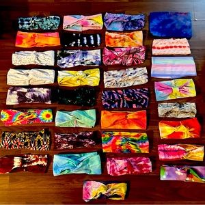 33 women tie dye headbands